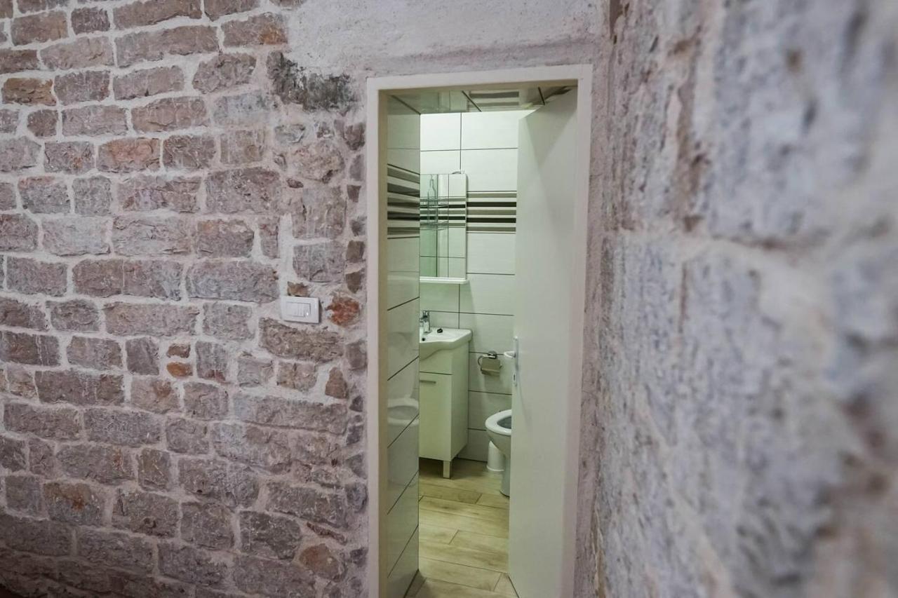 Studio Apartment In The Old City Of Sibenik Exterior photo