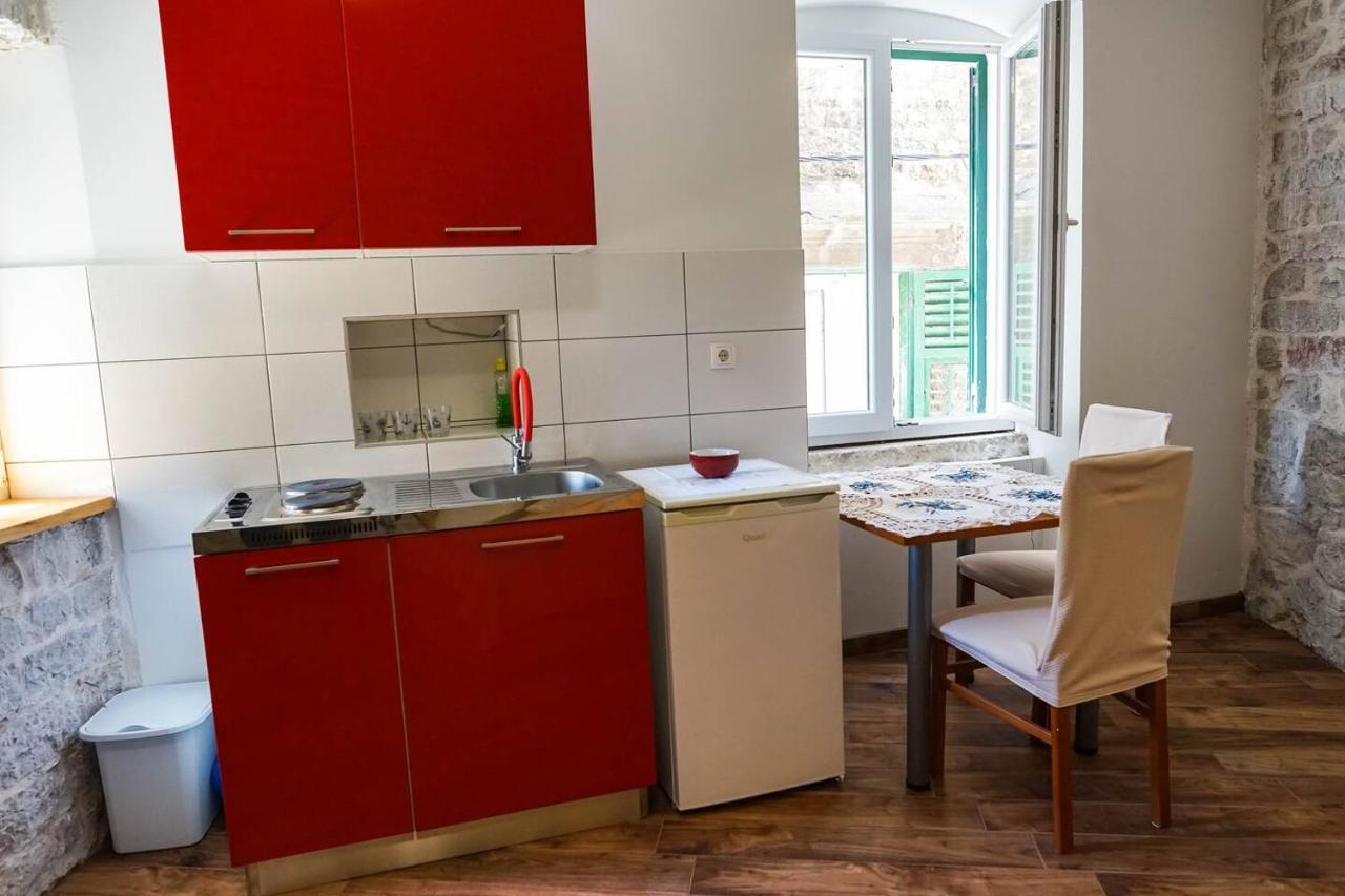 Studio Apartment In The Old City Of Sibenik Exterior photo